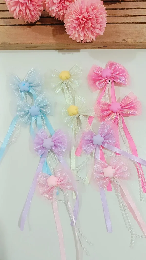Bow with tassel